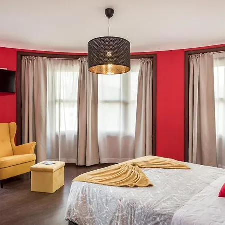 Πανσιόν Santa Catarina 3*
